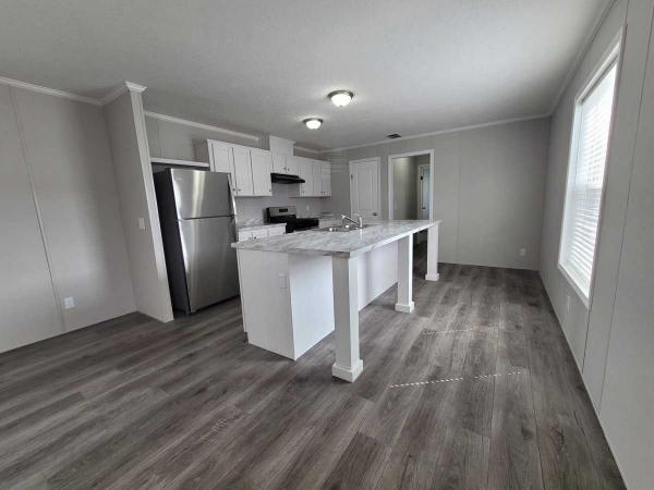 2023 Champion Dutch Diamond ll Manufactured Home