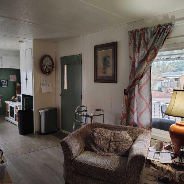 1977 Corinthin Manufactured Home