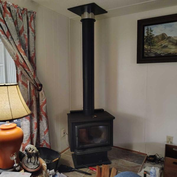 1977 Corinthin Manufactured Home