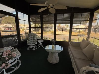 Photo 5 of 11 of home located at 521 Swan Drive Sebring, FL 33876