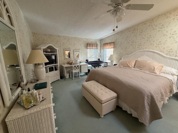 1987 Fleetwood Mobile Home