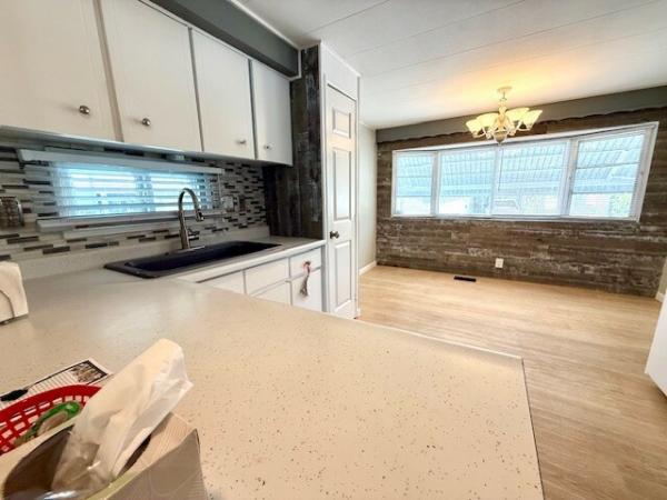 1972 VNDL 1234 Mobile Home