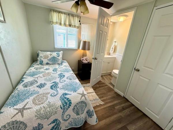 1972 VNDL 1234 Mobile Home