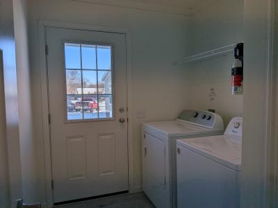 Photo 3 of 7 of home located at 28586 Mapleleaf Flat Rock, MI 48134