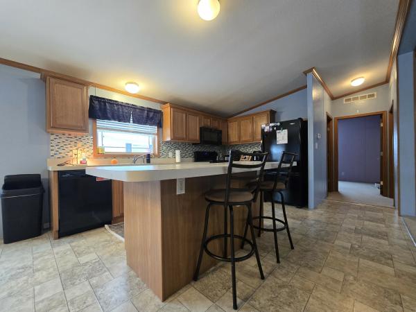 2005 Skyline 7712 Mobile Home