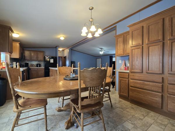 2005 Skyline 7712 Mobile Home