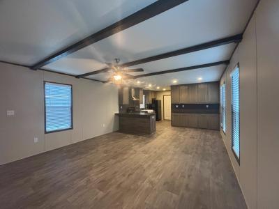 Photo 5 of 24 of home located at 117 Peggy #Pg117 Conroe, TX 77301