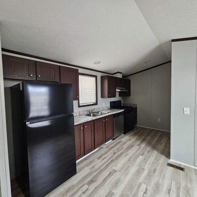 Mobile Home at 5808 Alta Vista Fort Wayne, IN 46818