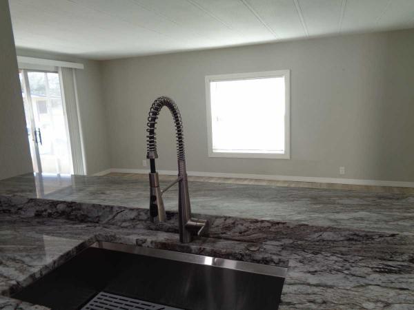 1982 TWIN Manufactured Home