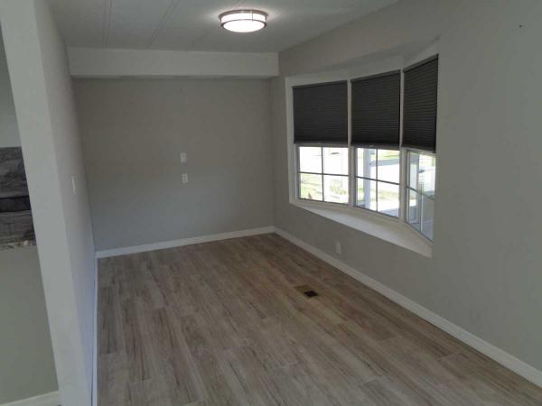 1982 TWIN Manufactured Home