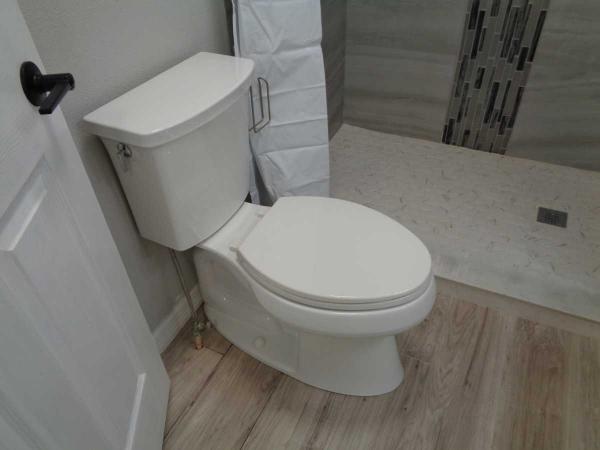 1982 TWIN Manufactured Home