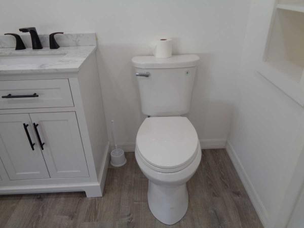 1982 TWIN Manufactured Home