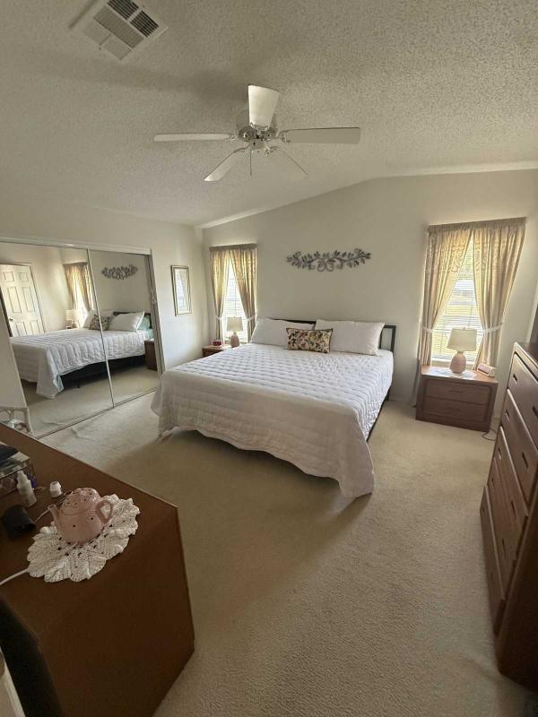 2000 Merit Manufactured Home