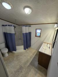 2005 Hollypark Mobile Home