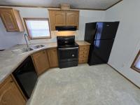 2005 Hollypark Mobile Home