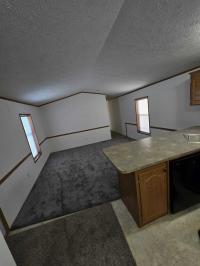 2005 Hollypark Mobile Home