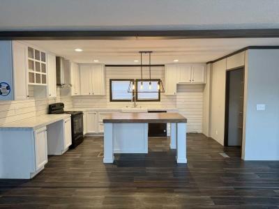 Photo 4 of 11 of home located at 1640 Gale Dr Azle, TX 76020