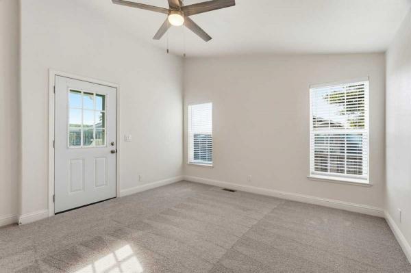 1998 Silvercrest Manufactured Home