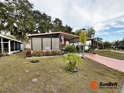 Photo 2 of 30 of home located at 1260 Sunset Drive Leesburg, FL 34788