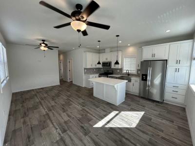 Photo 4 of 18 of home located at 5932 Los Angeles Avenue #39 Simi Valley, CA 93063