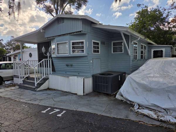 Photo 1 of 2 of home located at 3300 26th Ave E #171 Bradenton, FL 34208