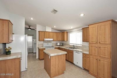 Photo 2 of 21 of home located at 10960 N 67th Ave 92 Glendale, AZ 85304