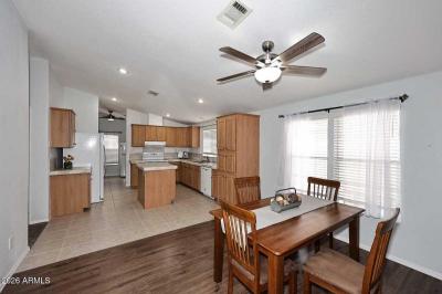 Photo 3 of 21 of home located at 10960 N 67th Ave 92 Glendale, AZ 85304