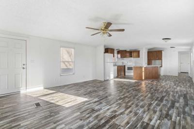 Photo 4 of 16 of home located at 52 Cypress Lane Reeds Spring, MO 65737