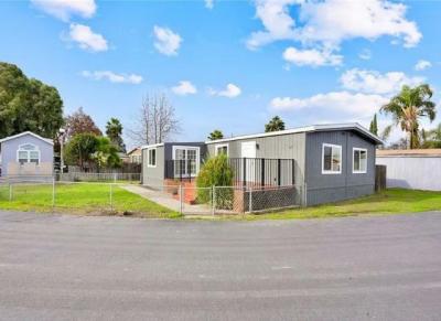 Mobile Home at Oakwood Lake Mobile Estates 4399 Aplicella Ct Spc 67 Manteca, CA 95337