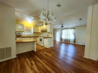 Photo 4 of 17 of home located at 3000 Us Hwy 17/92 W, Lot #60 Haines City, FL 33844