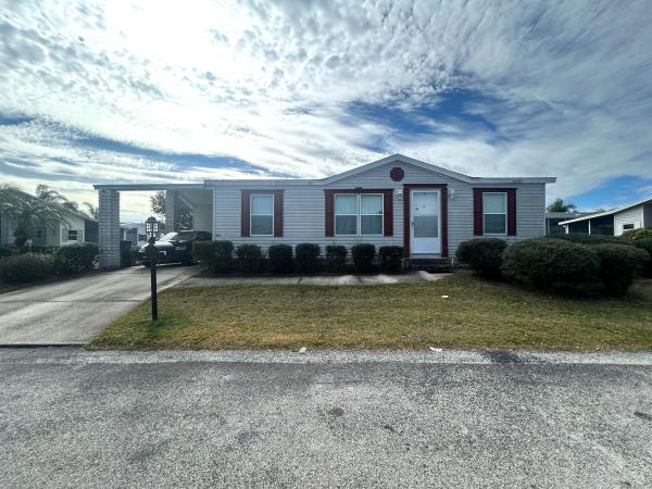 2004 Homes of Merit Mobile Home For Sale
