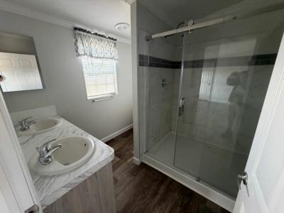 Photo 5 of 17 of home located at 183 4th Street East Nokomis, FL 34275