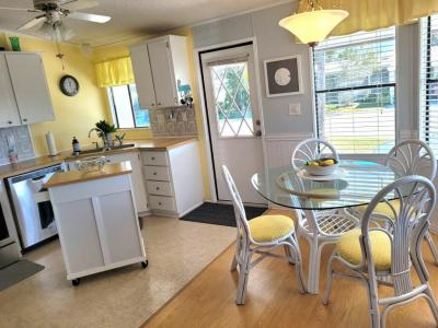 Photo 3 of 20 of home located at 6310 Spring Lake Cir Zephyrhills, FL 33540