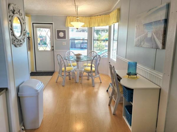 1988 Fleetwood Mobile Home