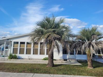 Mobile Home at 6001 Spring Lake Cir Zephyrhills, FL 33540