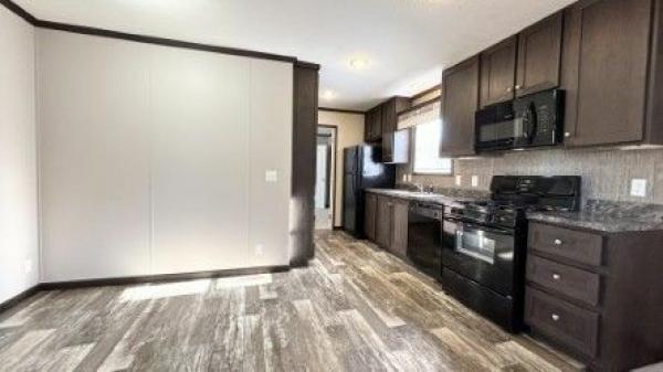 Photo 1 of 2 of home located at 9222 Warrington Dr Lot 231 Indianapolis, IN 46234