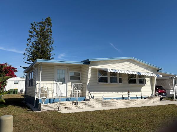 1975 LAKS Double Mobile Home