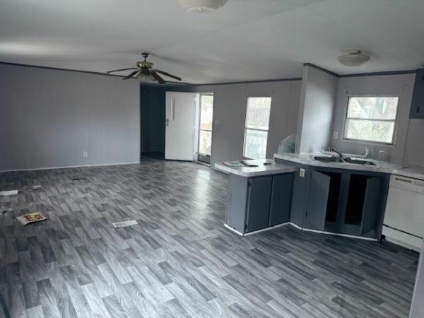 1999 CMH MANUFACTURING Mobile Home For Sale