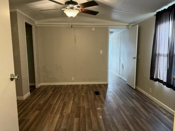 2000 CLAYTON ROC Mobile Home