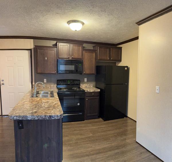 2016 Clayton 37F  Home