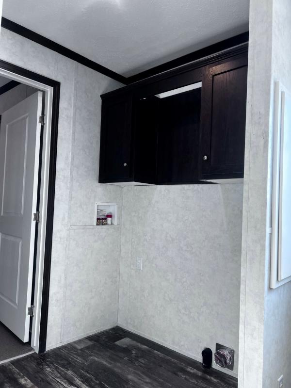 2023 Redman 44 NWS-F-25206  Home