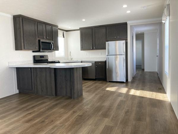 2025 Fairmont 41 430LE16502A  Home