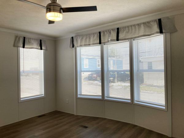 2025 Fairmont 41 430LE16502A  Home