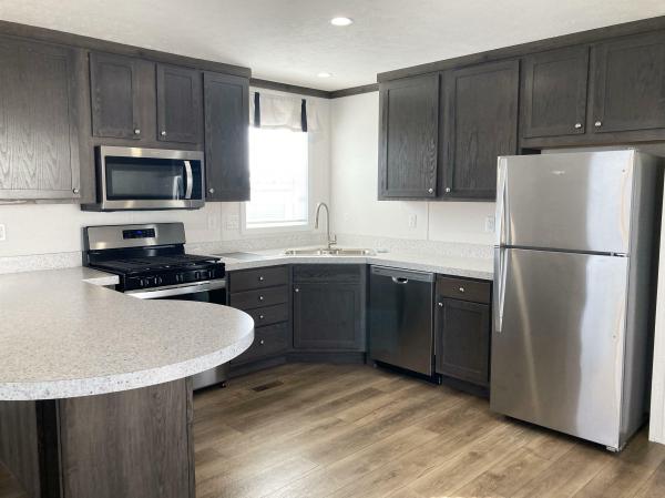 2025 Fairmont 41 430LE16502A  Home