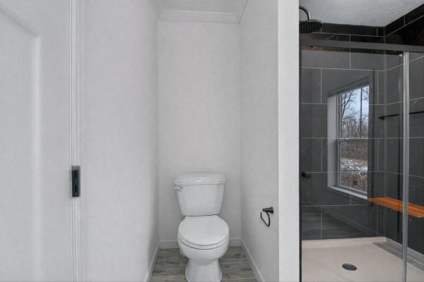 2025 SKyline 33C802  Home