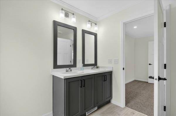 2025 SKyline 291 33C802  Home