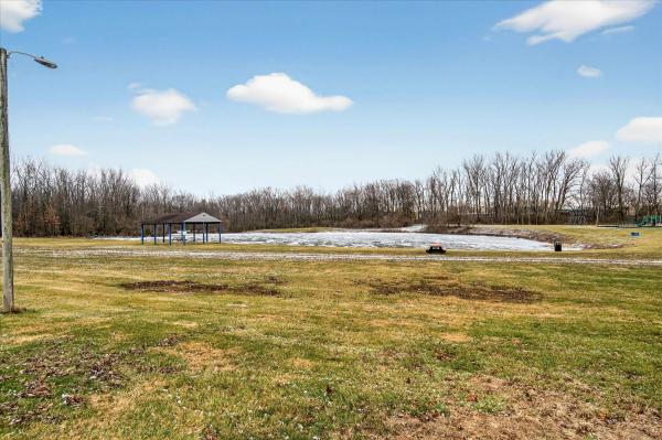 2025 SKyline 33C802  Home