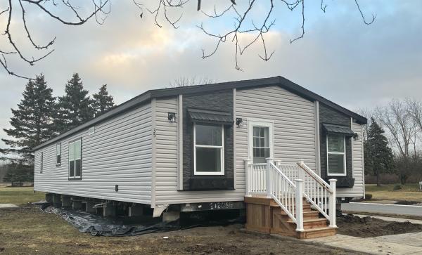 2026 Adventure 35 4603QT  Home