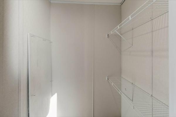 2025 Fairmont 19 430LE24603A  Home