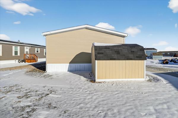 2025 Fairmont 19 430LE24603A  Home